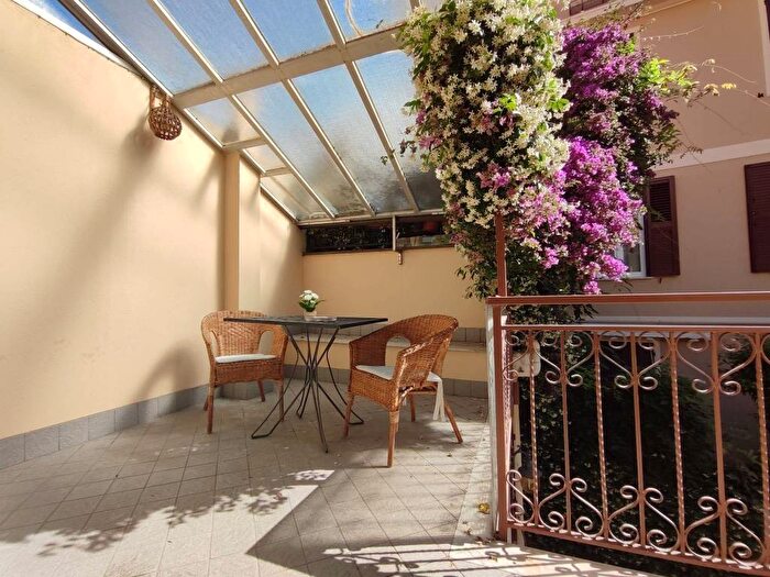 Appartamento trilocale in affitto in Piazza SantAmbrogio, Centro, Alassio