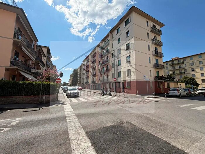Appartamento quadrilocale in vendita in Via Vittorio Alfieri, Sesto Fiorentino