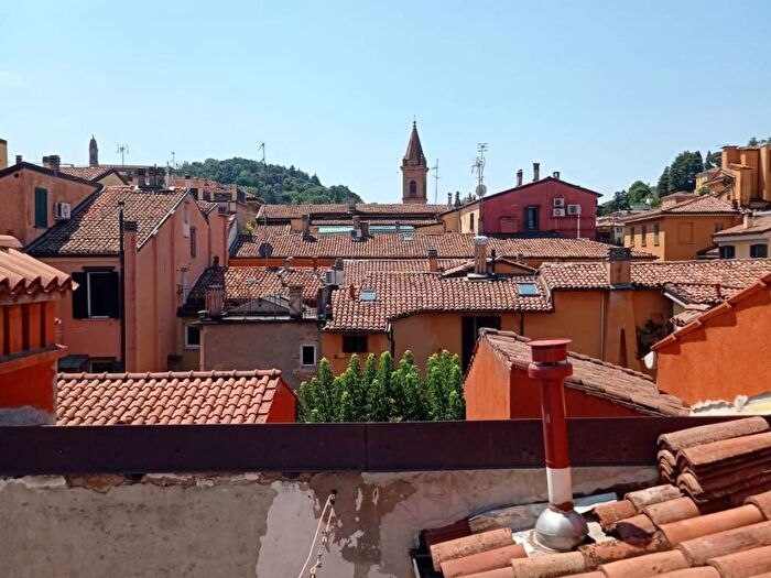 Appartamento monolocale in affitto in Via Mirasole, Castiglione Tribunale, Bologna