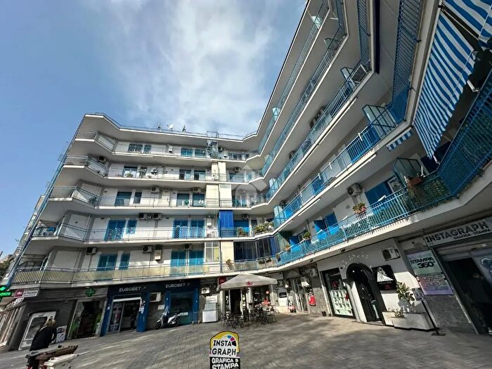 Appartamento trilocale in vendita in Traversa Michele Pietravalle, Napoli