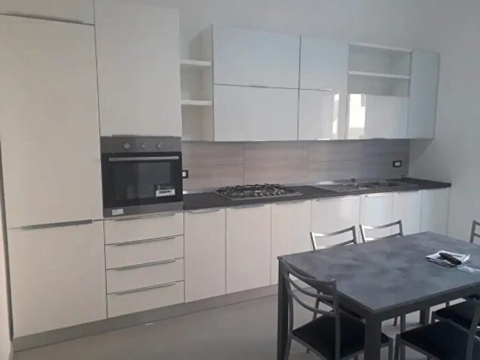 Appartamento trilocale in affitto in Piazza Maria Ausiliatrice, Soverato