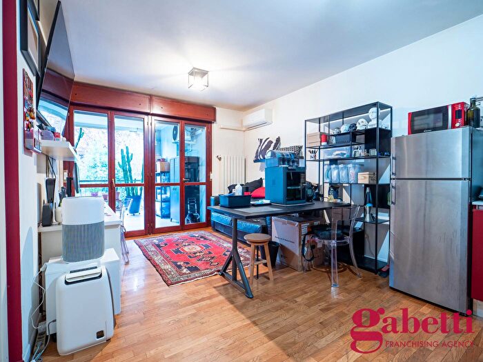 Appartamento bilocale in vendita in Via Don Calabria, Milano