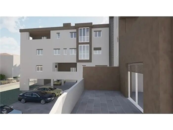 Appartamento con 5 locali in vendita in Capraia E Limite