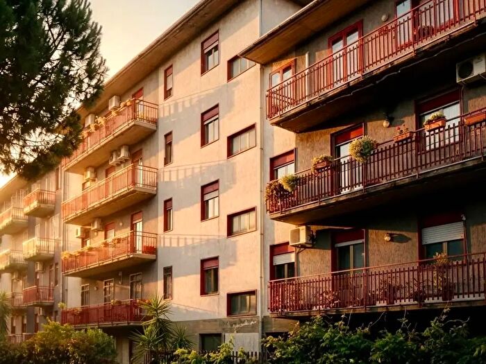Appartamento con 5 locali in vendita in Catania