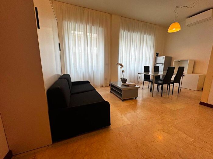 Appartamento monolocale in affitto in Via Giuseppe Edoardo Arimondi, Ghisolfa Mac Mahon, Milano
