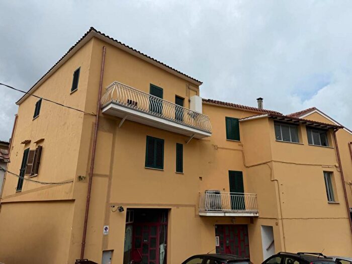 Appartamento trilocale in affitto in Via della Croce, Centro, Ariccia