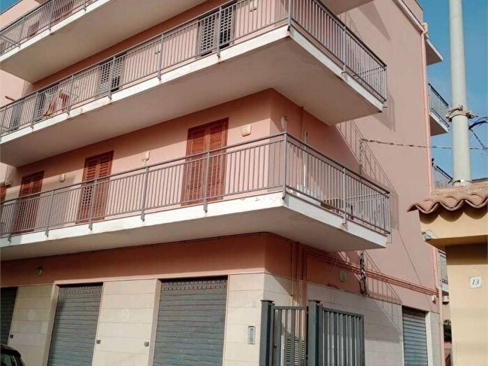 Appartamento trilocale in affitto in Grottasanta Tunisi, Siracusa