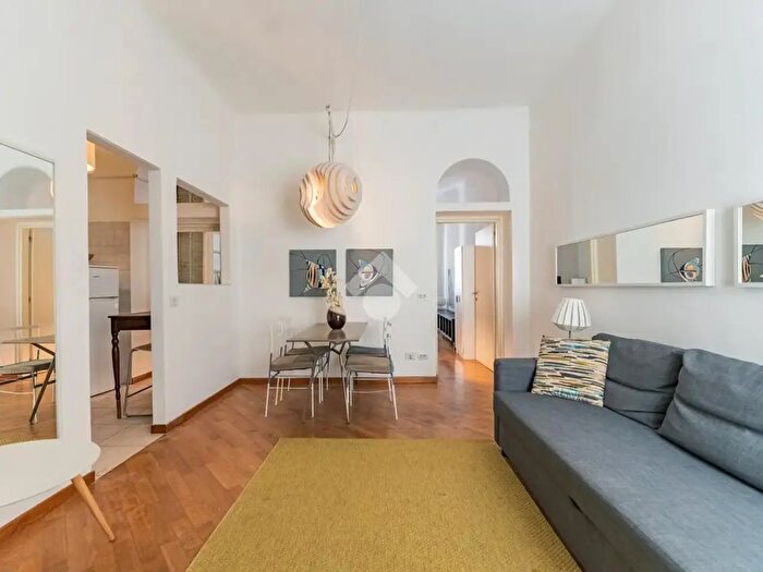 Appartamento bilocale in affitto in Via Pietro Maroncelli, Milano