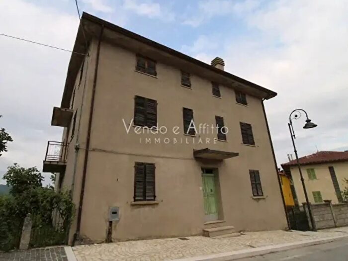 Casa con 6 locali in vendita in Carunchio