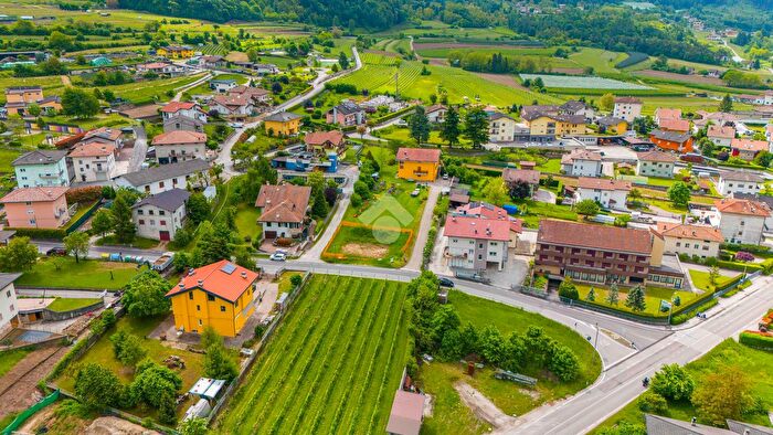 Casa quadrilocale in vendita in Villa Via Nuova, Cavedine