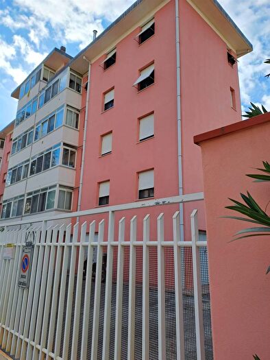 Appartamento trilocale in vendita in Livorno