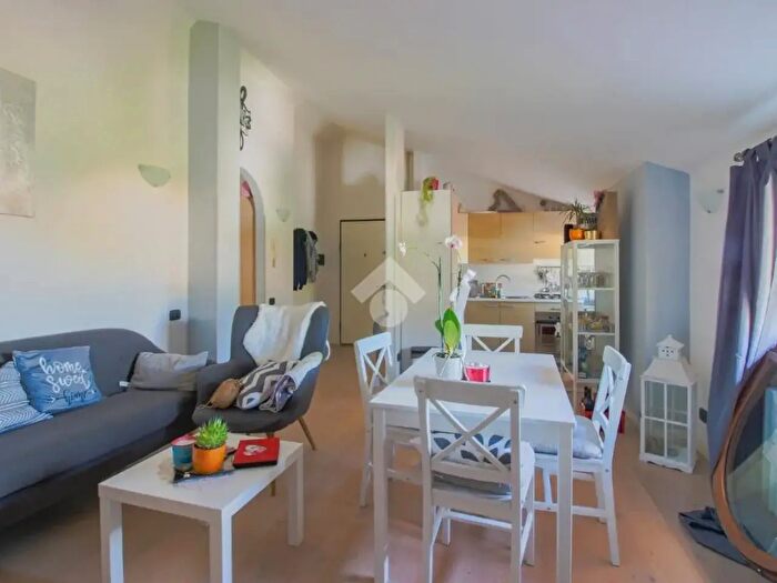 Appartamento trilocale in vendita in Via Promontorio, Toscolano Maderno