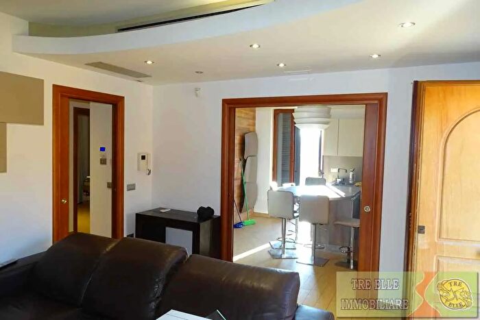 Appartamento trilocale in vendita in Nazione delle Puglie San Vitaliano Na, San Vitaliano