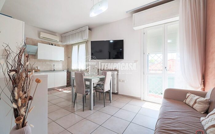 Appartamento trilocale in vendita in Viale Antonio Locatelli, Rimini