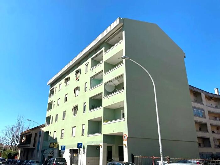 Appartamento trilocale in vendita in Via Baldedda, Sassari