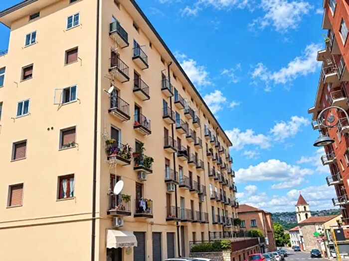 Appartamento trilocale in vendita in Corso Giuseppe Garibaldi, Potenza