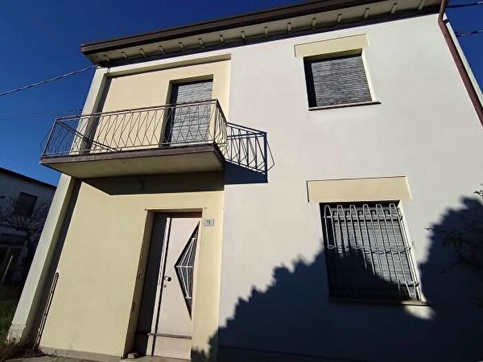 Casa quadrilocale in vendita in Via Pastorella, Lugo