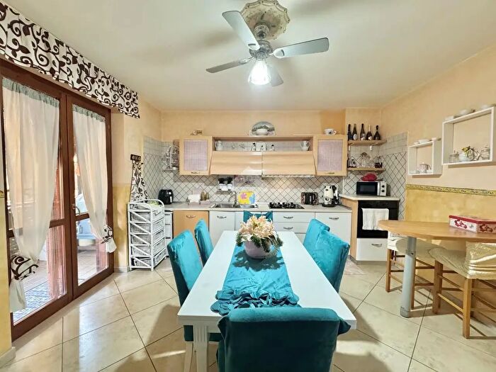 Appartamento trilocale in vendita in Via Francesco Jerace, Orta Di Atella