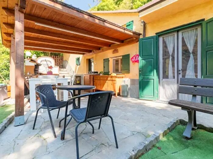 Casa quadrilocale in vendita in Località Pastine Superiore, Levanto