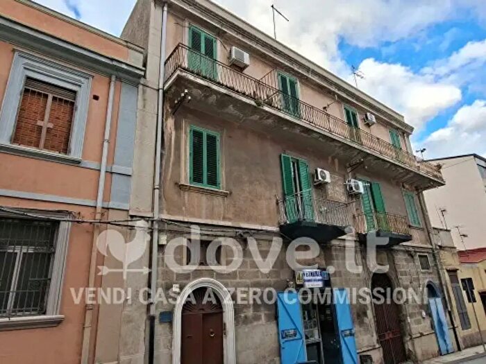 Appartamento quadrilocale in vendita in Via Santa Marta, Messina