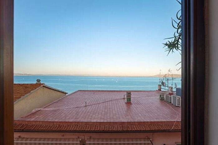 Appartamento trilocale in vendita in Monte Argentario