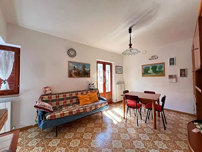 Appartamento quadrilocale in vendita in Via Pizzol, Ardesio