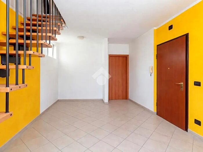 Appartamento bilocale in vendita in Via G Spontini, Torino