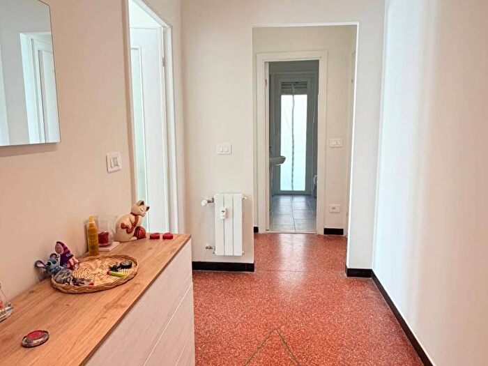 Appartamento monolocale in affitto in Via Gian Battista Gaulli, San Fruttuoso, Genova