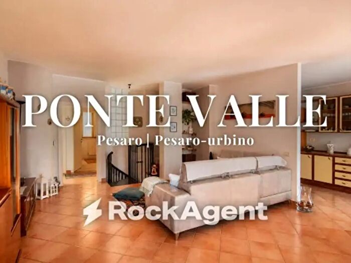 Appartamento con 6 locali in vendita in Strada di Valle Tresole, Pesaro