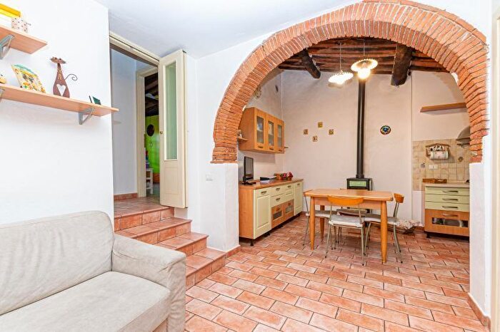 Appartamento quadrilocale in vendita in Buti