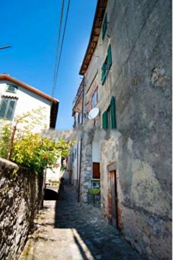 Appartamento trilocale in vendita in Via dei Lillà, Perugia