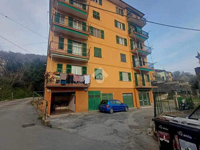 Appartamento trilocale in vendita in Via Villa Berrone, Campomorone