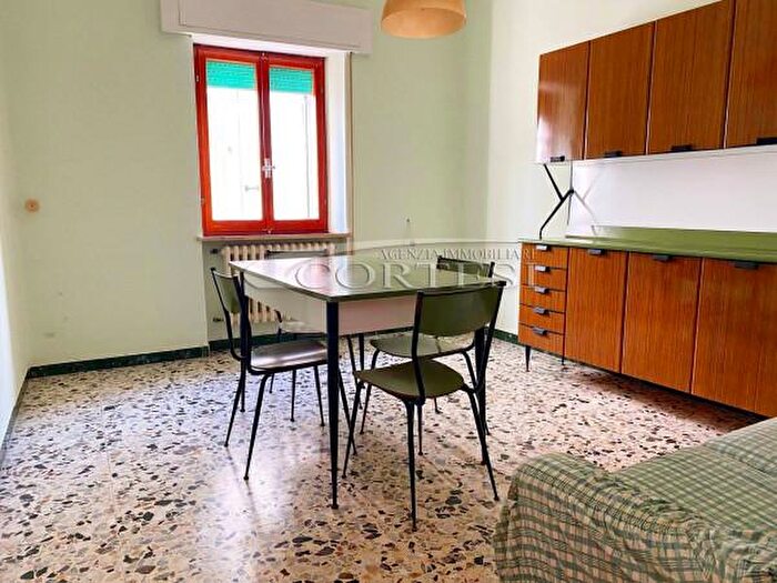 Casa con 6 locali in vendita in Via Giuseppe Garibaldi, Terre Roveresche