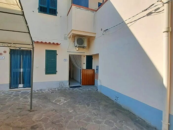Appartamento bilocale in vendita in Rosignano Marittimo