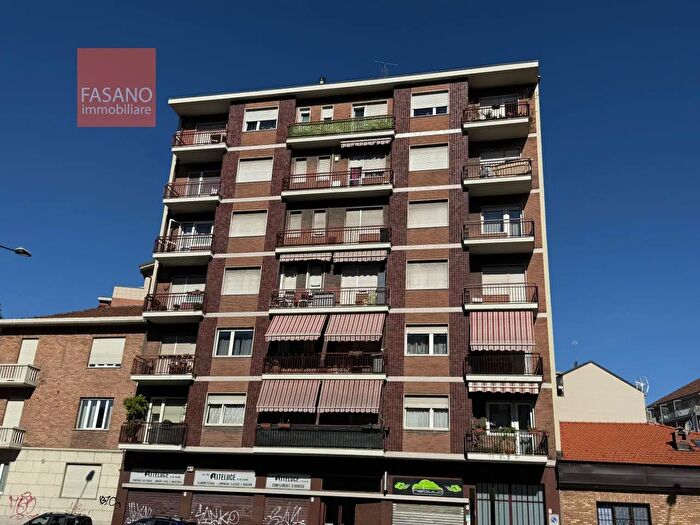 Appartamento trilocale in vendita in Via Pietro Cossa, Torino