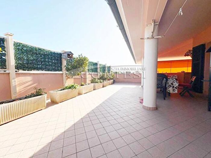 Appartamento trilocale in vendita in Via Lazio, Monte Porzio