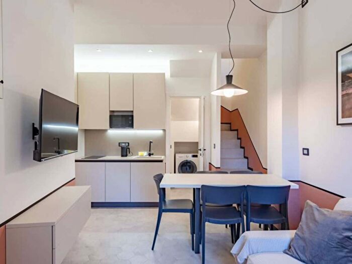 Appartamento trilocale in affitto in Via Giuseppe Garibaldi, Centro, Sestri Levante