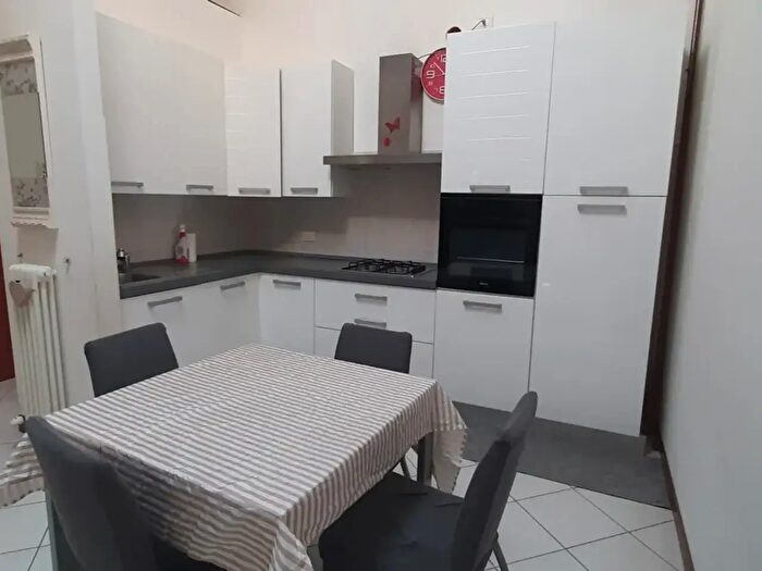 Appartamento trilocale in vendita in Via Palazzola, Forli