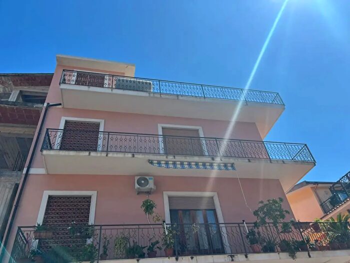 Appartamento trilocale in vendita in Via Giovanni Verga, Terme Vigliatore