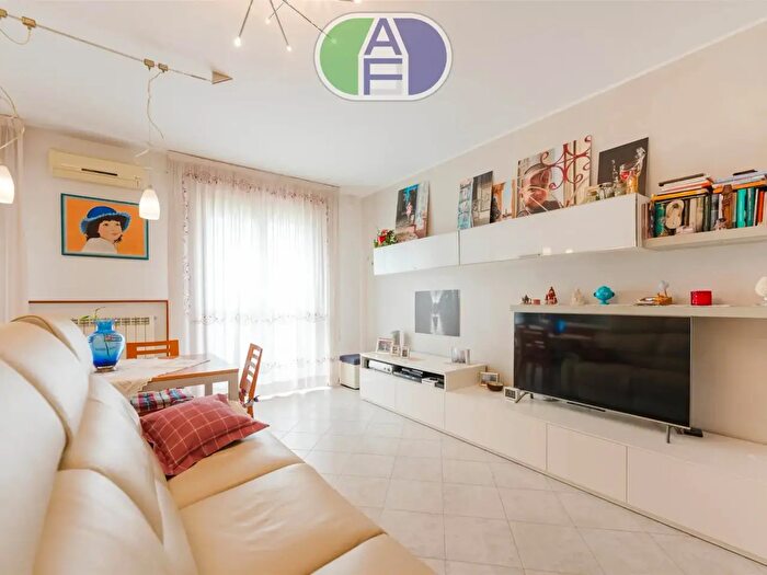 Appartamento quadrilocale in vendita in Via Callido, Mira