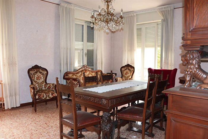 Appartamento quadrilocale in vendita in Santo Stefano Belbo Cuneo, Santo Stefano Belbo