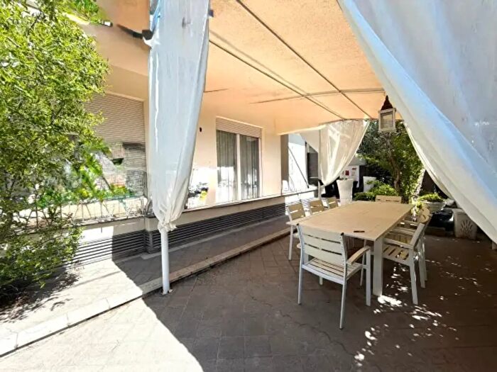 Appartamento con 6 locali in vendita in Viale Arno, Riccione