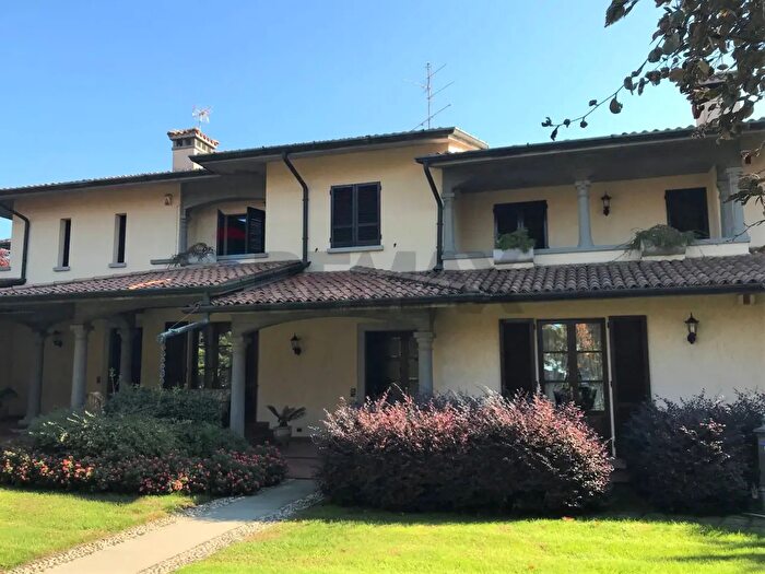 Casa con 5 locali in vendita in Via dei Patrioti F, Cazzago San Martino
