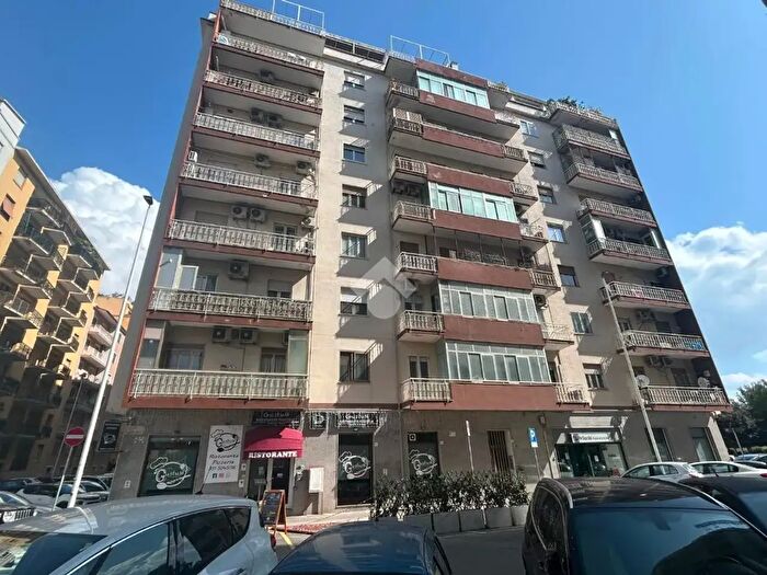Appartamento trilocale in vendita in Via Giudice Chiano, Cagliari