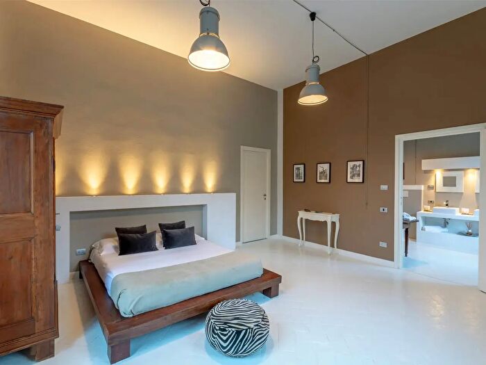 Casa con 10 locali in affitto in Dicomano