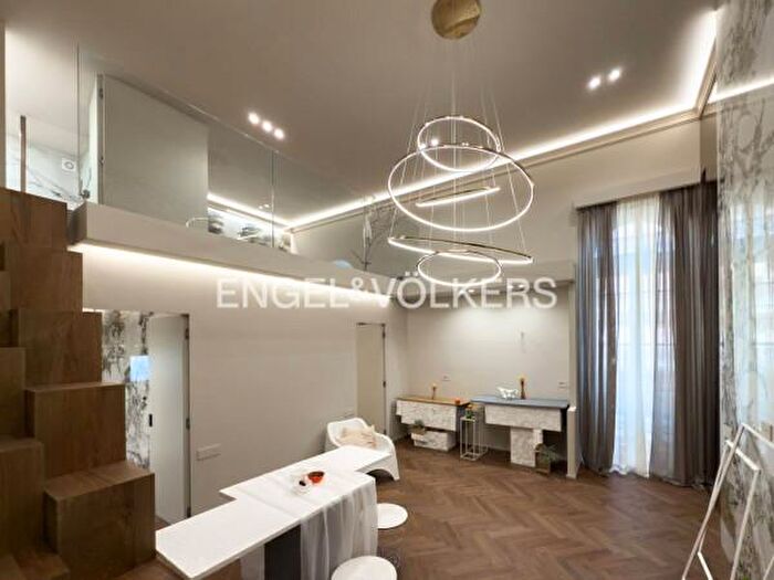 Appartamento bilocale in vendita in Via Santa Maria Giuseppa Rossella, Pietra Ligure