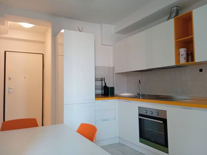 Appartamento monolocale in affitto in Via Giuseppe Petroni, San Vitale, Bologna