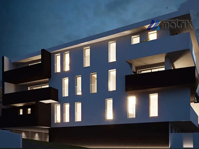 Appartamento con 8 locali in vendita in Via Argine Sinistro, Dolo