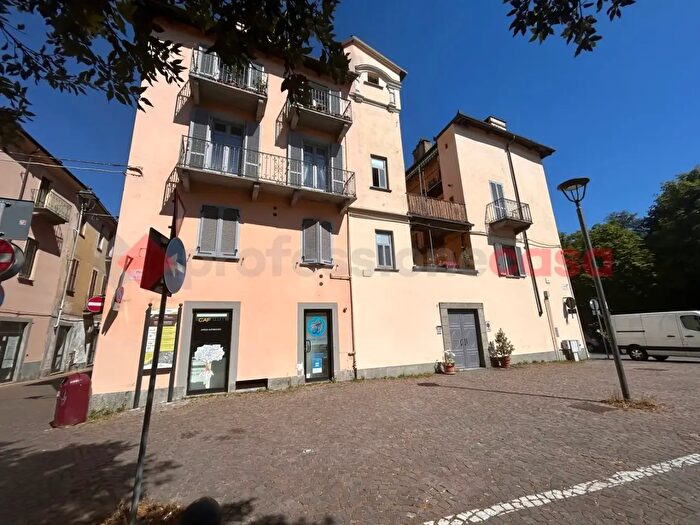 Appartamento bilocale in vendita in Piazza Santa Croce, Pinerolo