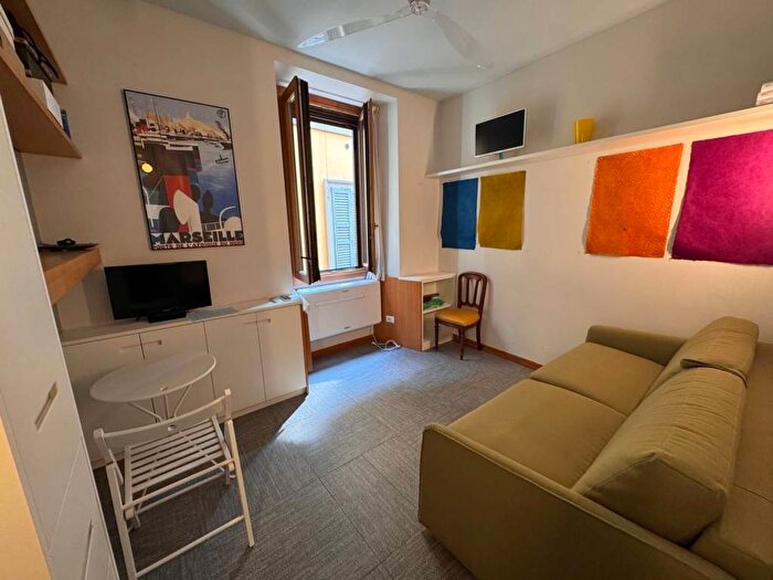 Appartamento monolocale in affitto in Via Disciplini, Carrobbio, Milano